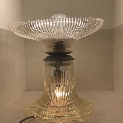 Tischleuchte Glas Schale und leuchtet im Fuß, 20er Jahre