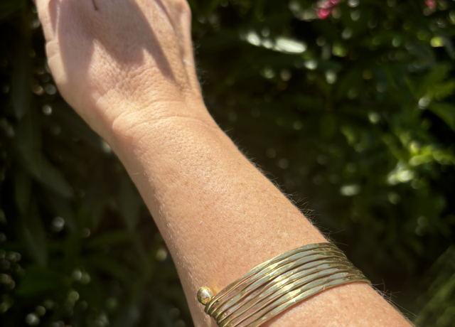 Brazalete hilos bronce