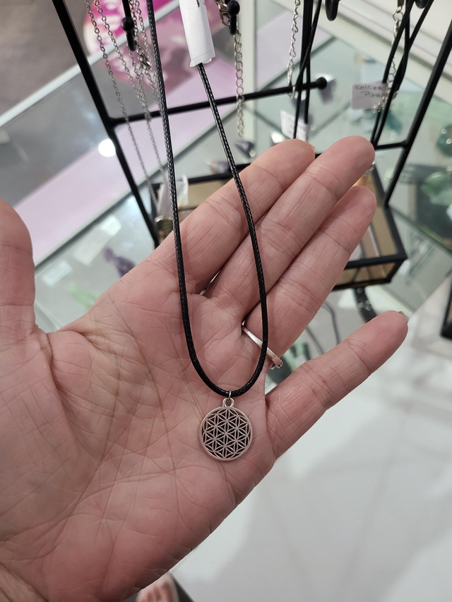 Collier fleur de vie cordon 