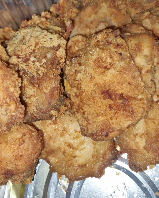 1 Piece Fried Chicken (Available Sundays)