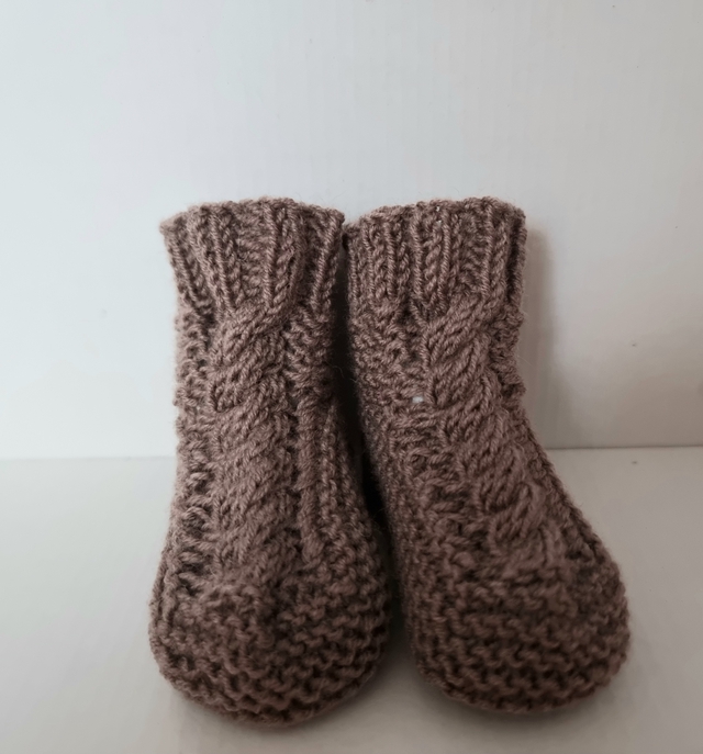 Chaussons torsadés taille naissance -3 mois couleur marron châtaigne