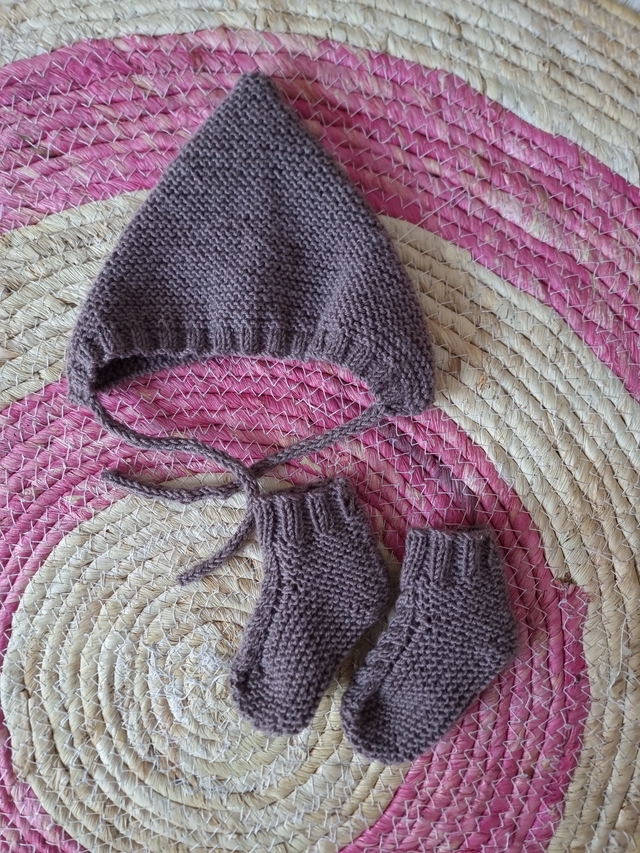 Chaussons torsadés taille naissance -3 mois couleur marron châtaigne