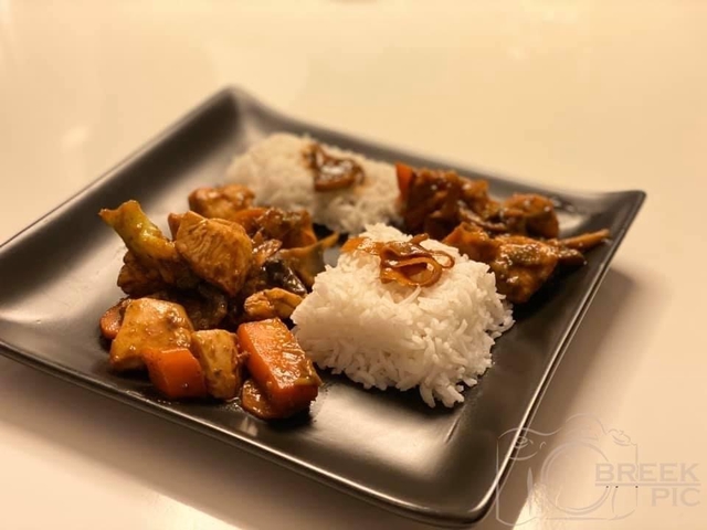 Poulet sauce Teriyaki, riz et légumes