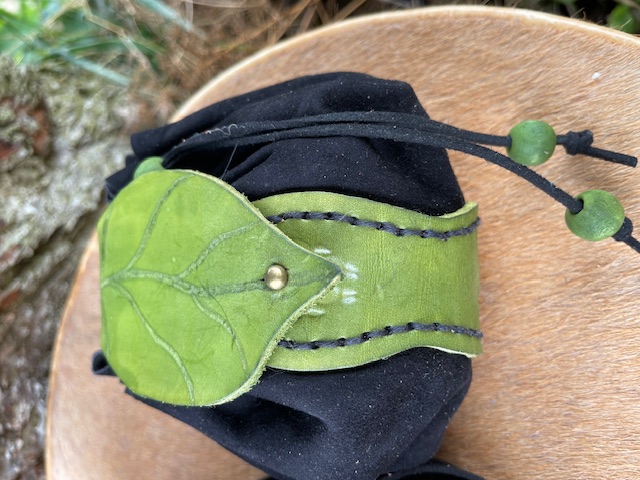 Besace féerique en cuir véritable