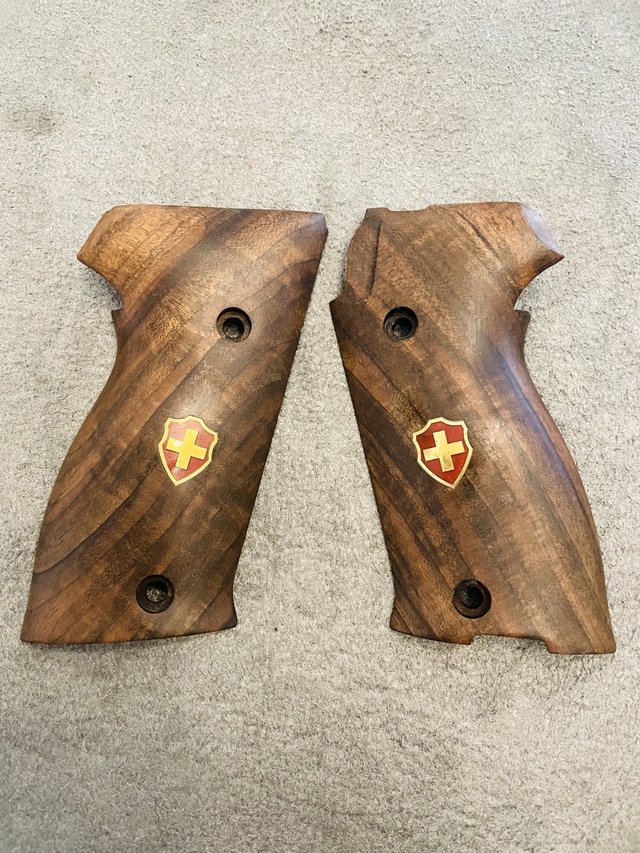 Griffschalen SIG 220 / P75 #13