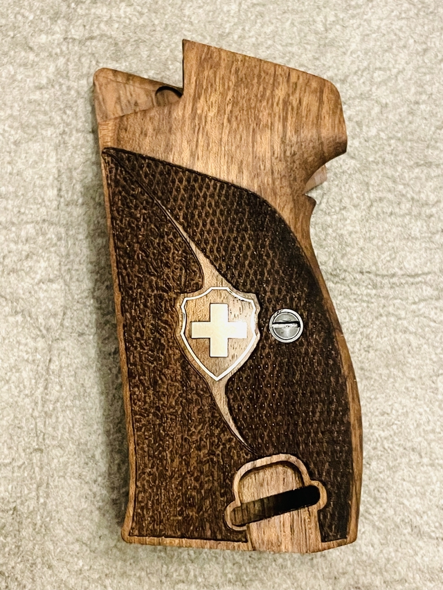 Griffschalen SIG 210 / P49 #71