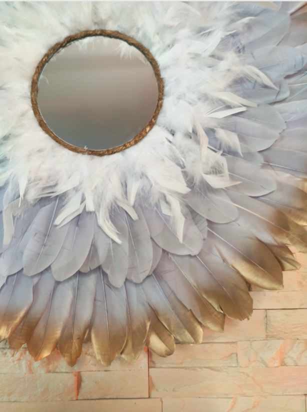 Jujuhat plumes grises et blanches et jute dorée