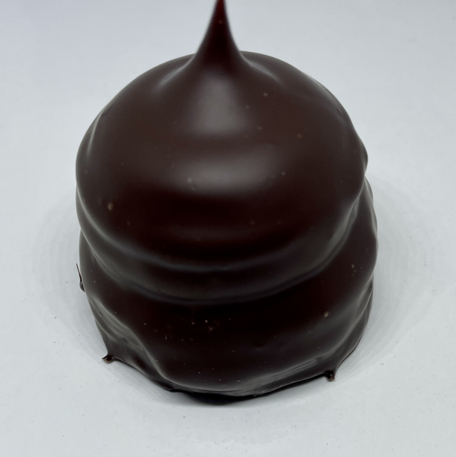 Alm. m/vaniljeskum på marcipanbund