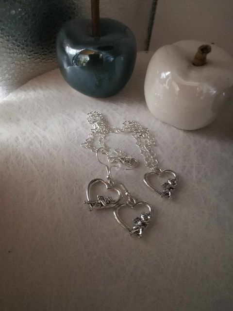 Boucles d'oreilles Cœur avec Ange Perché
