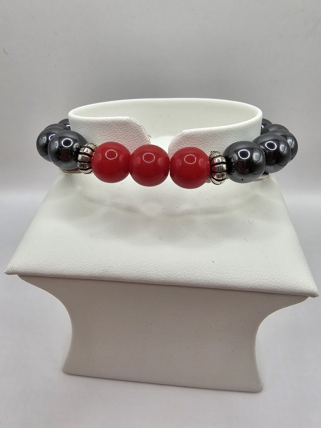 Mens Hematite & Red Coral Bracelet.