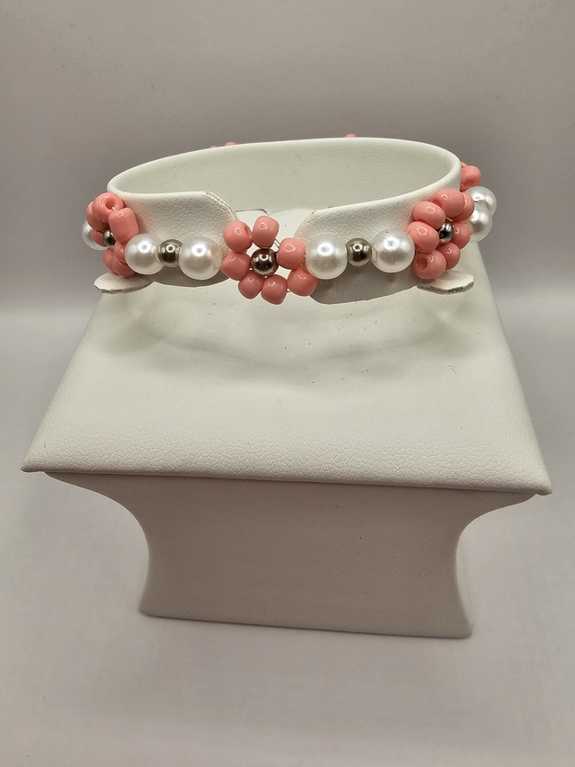 Beaded Flower Bracelet.