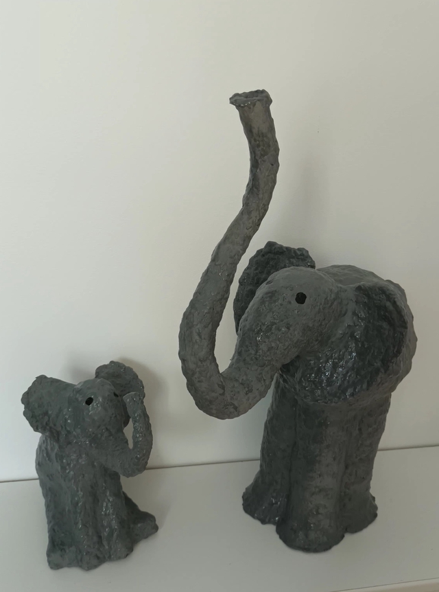 MAMAN ELEPHANT, papier mâché, fait main, décoration ou cadeau unique, 30 cm de haut