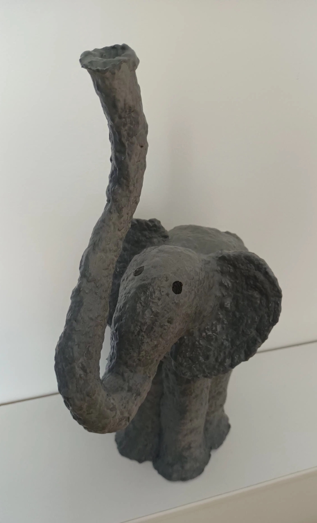 MAMAN ELEPHANT, papier mâché, fait main, décoration ou cadeau unique, 30 cm de haut