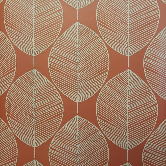 Retro Leaf Amber Arthouse Opera 408208