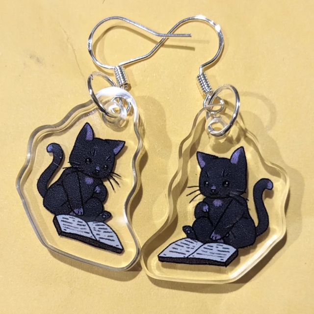 Boucles d'Oreilles Reading Kitty