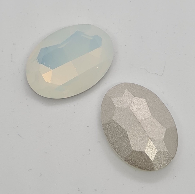 Fancy Oval K9, White Opal, 30x20mm