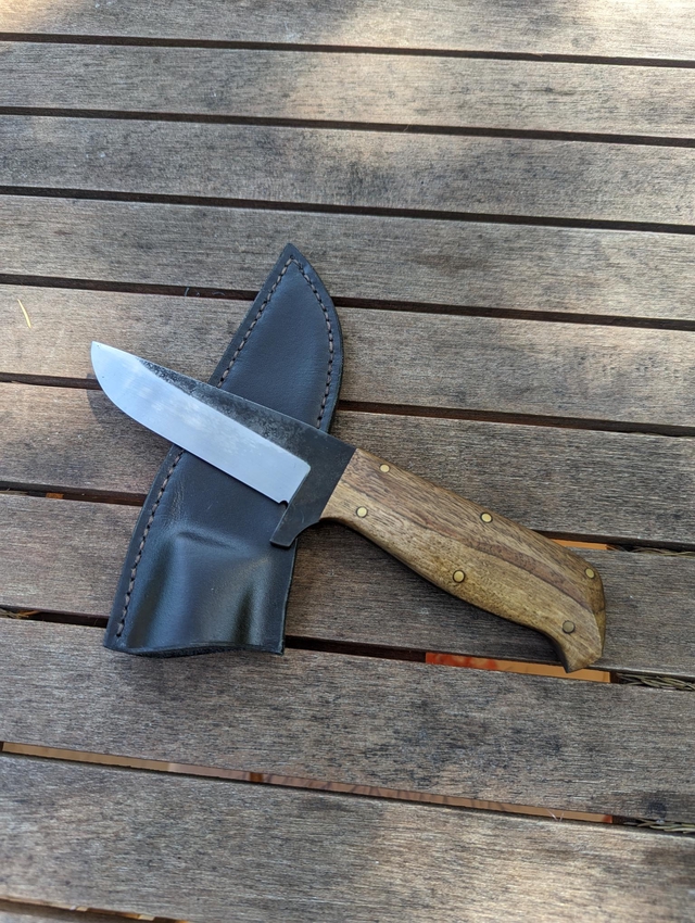 Couteau rustique + étui