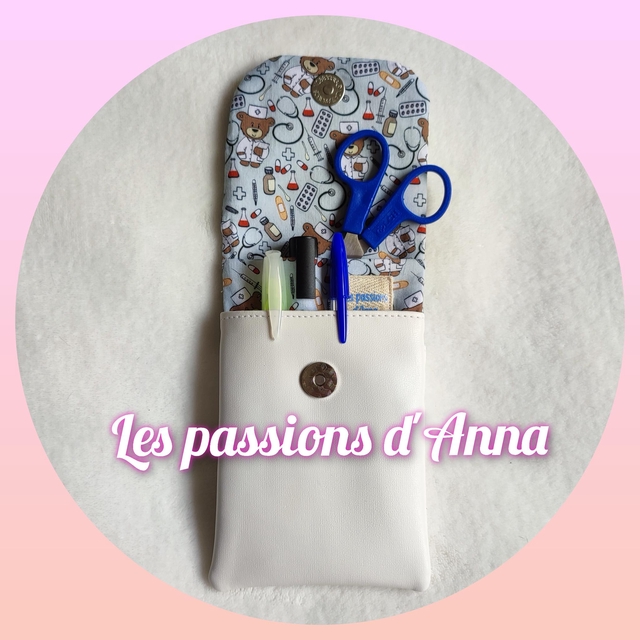 Pochette à crayons aimantée