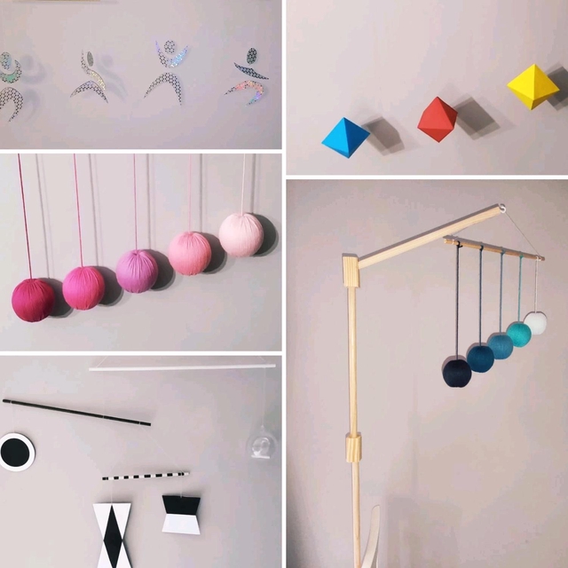 Lot 4 mobiles + support de lit