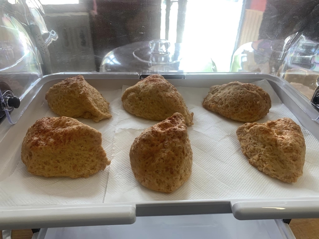 6 Plain Scones