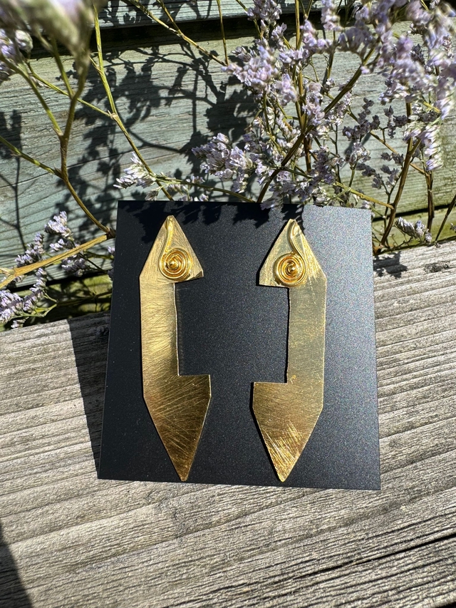 Large bold earrings - brass