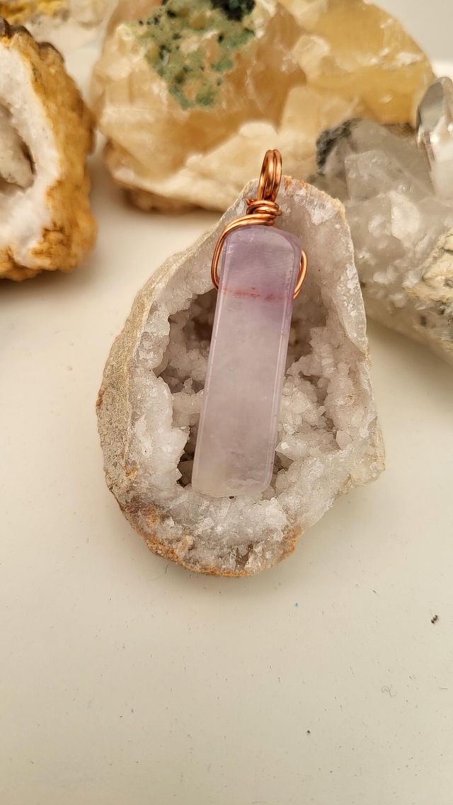 Morganite pendant - medium
