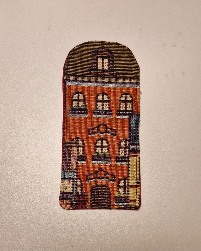 Ecusson maison orange 