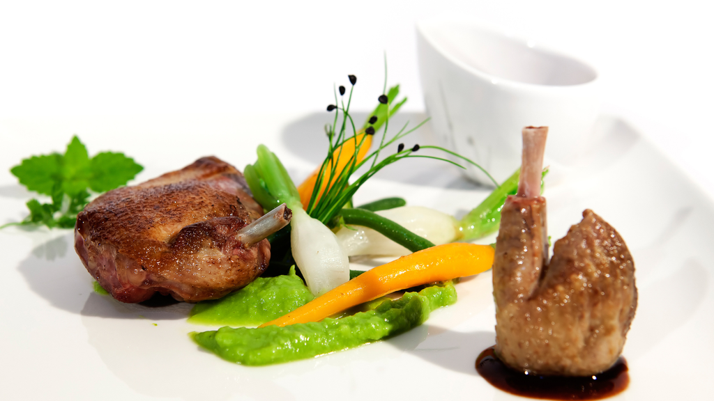 Plat signature bistronomie Sète viande grillée et légumes de saison commande en ligne SumUp