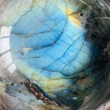 Bijoux Créations d'Harmonies avec labradorite. Crée une bulle d'harmonie et de protection.