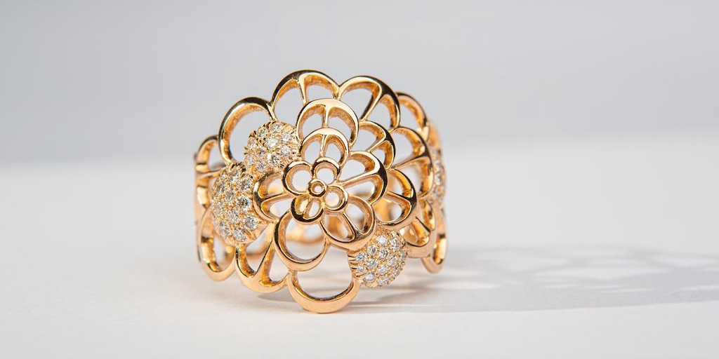 Miho NAKATANI
Bijoux Sculptés Franco-Japonais
