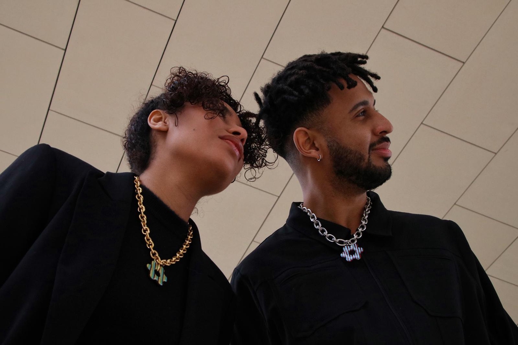 Colliers fleurs argiles grosses chaînes