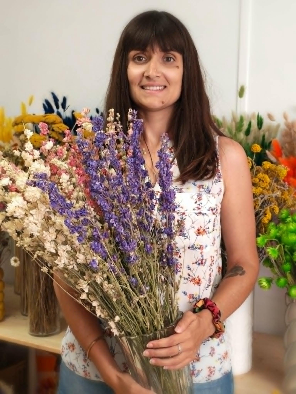 Créatrice de compositions en fleurs séchées, artisane