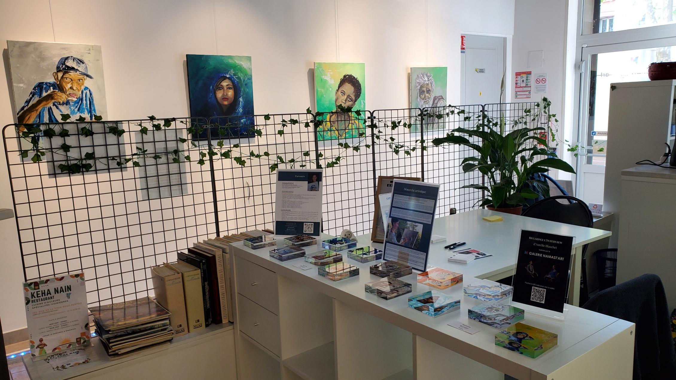 La galerie Namast'art de Pertuis accueille l'atelier d'Aurélie pendant tout le mois de mai 2025