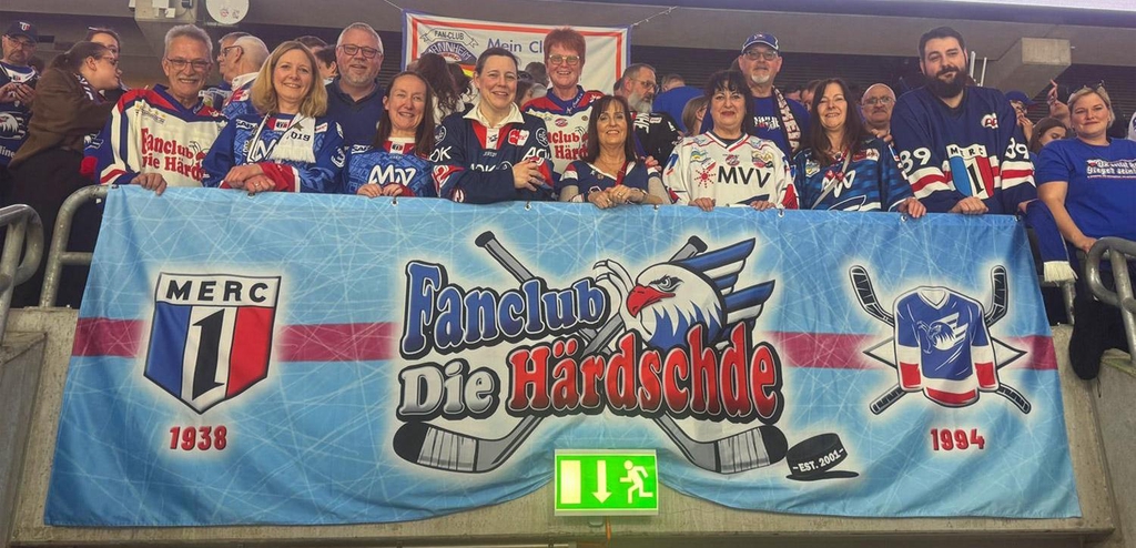 Gruppenbild des Fanclubs "Die Härdschde"