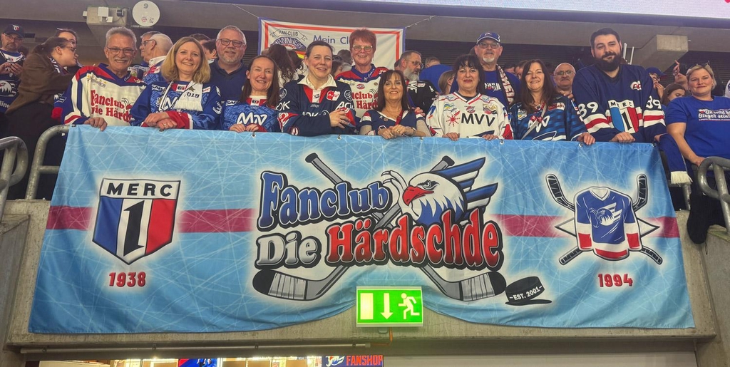 Gruppenbild des Fanclubs "Die Härdschde"