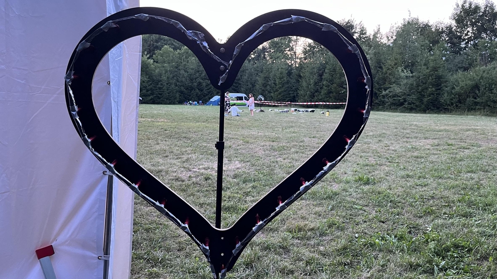 Aufbau eines Hochzeitsfeuerwerks