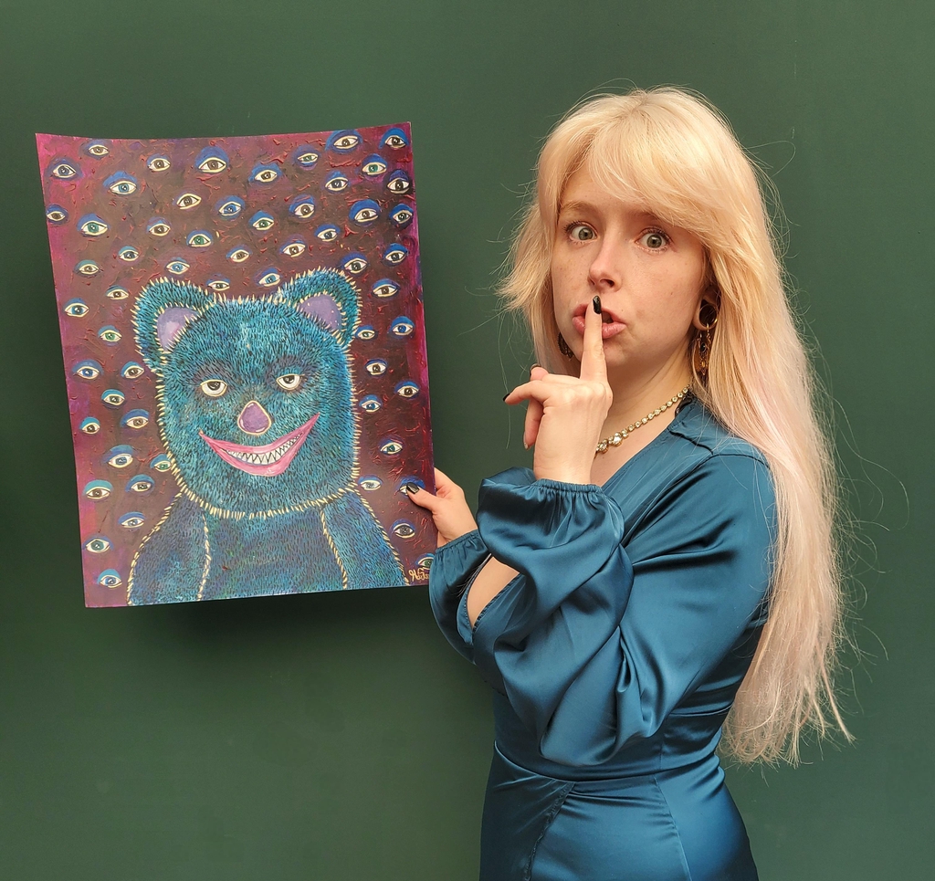 Heidi swift surrealist artist barnsley abstract choas contemporary 