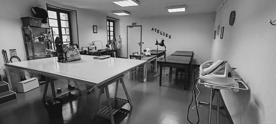 Ateliers de couture, cours , espace coworking 
