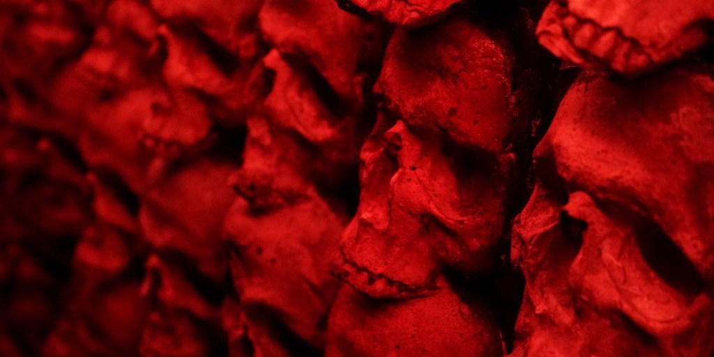 Violaine De Charnage, Contesse d'Horreurs