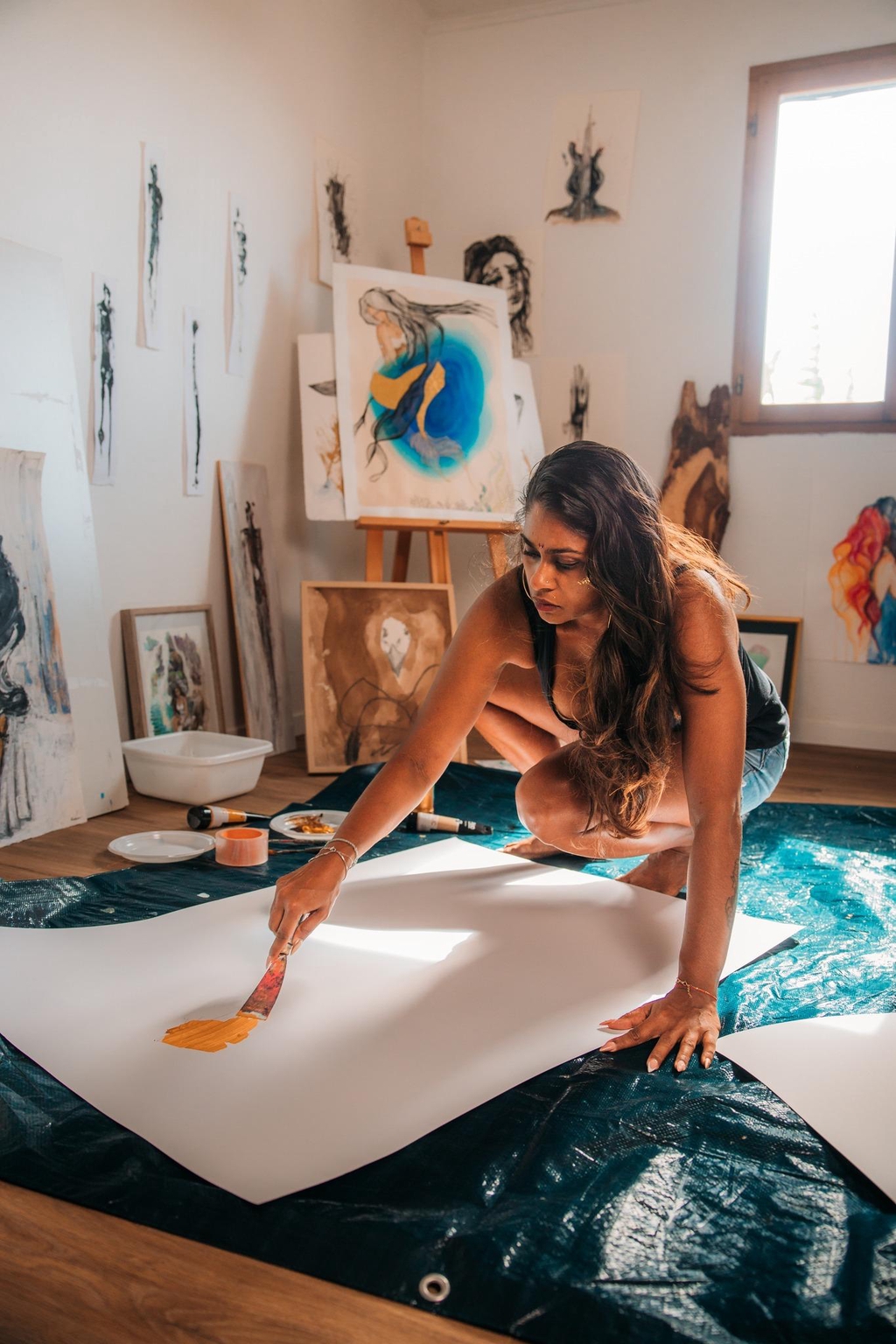 Commandez une œuvre originale sur mesure, pensée pour votre espace et créée spécialement pour vous.