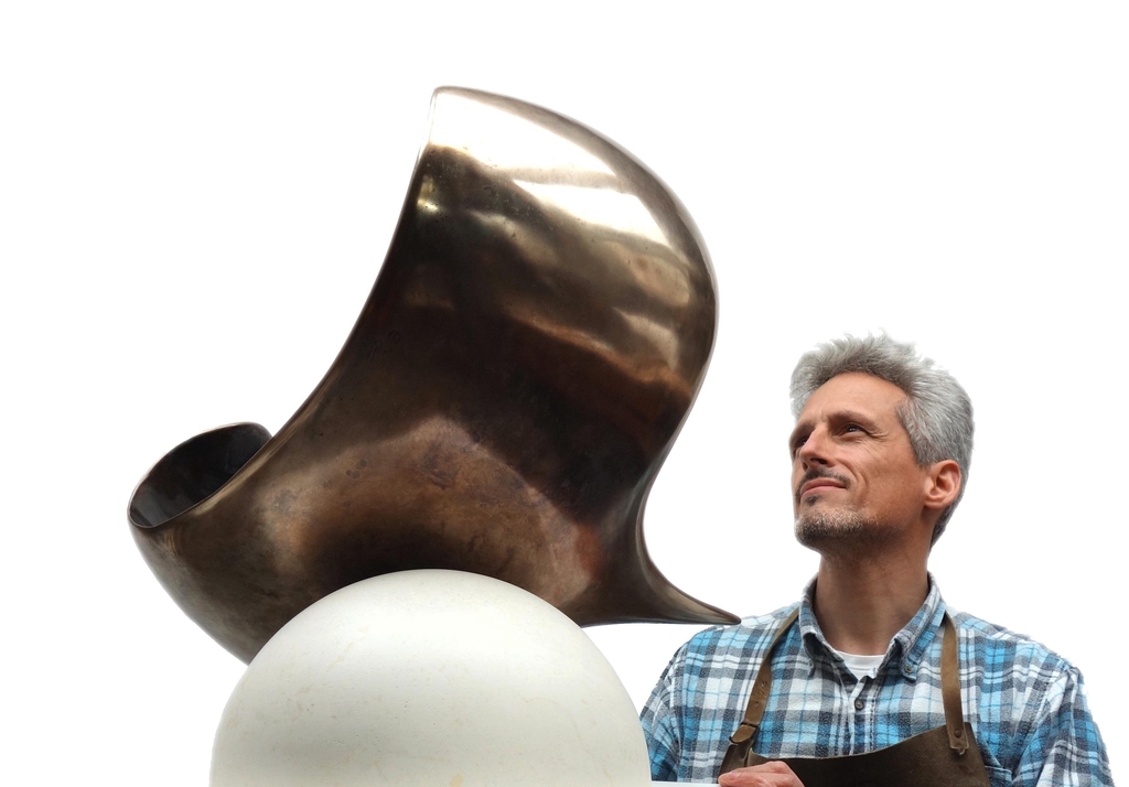 Gaël Rouxeville et sa sculpture ENVOL