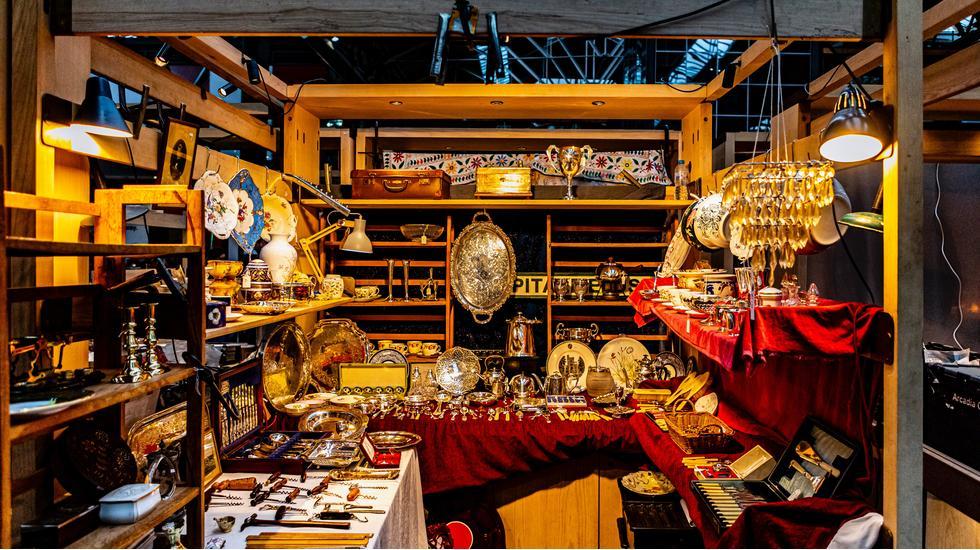 Welcome to Quirky Gifts an emporium of unusual vintage and retro gifts for all tastes