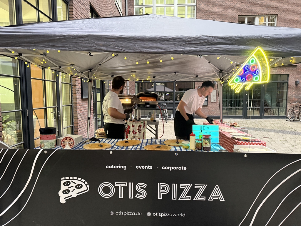 otis pizza