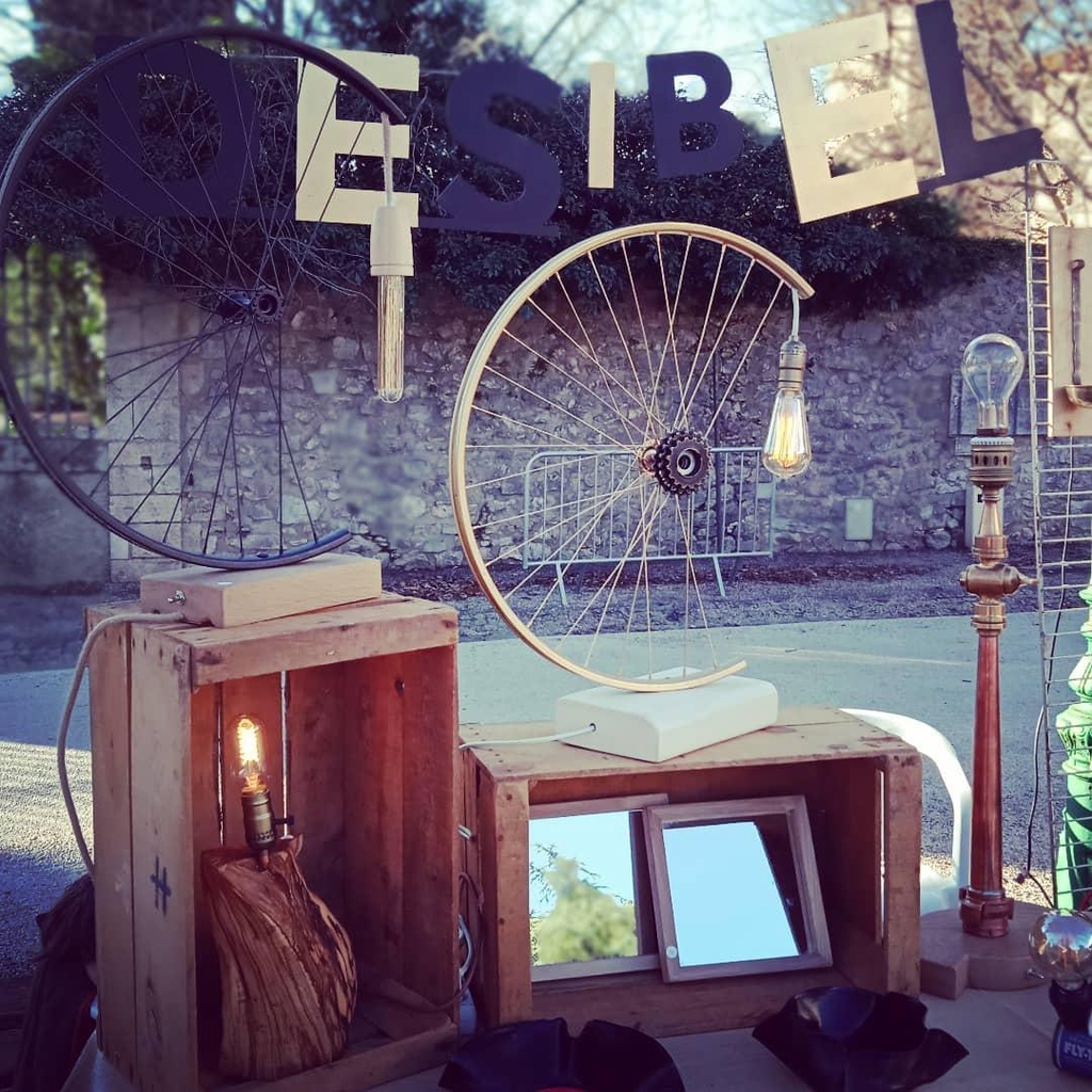 Fabriquer en Ariège, créations originales, upcycling, artisanat d'art, pièce unique, lampe design, objets déco 