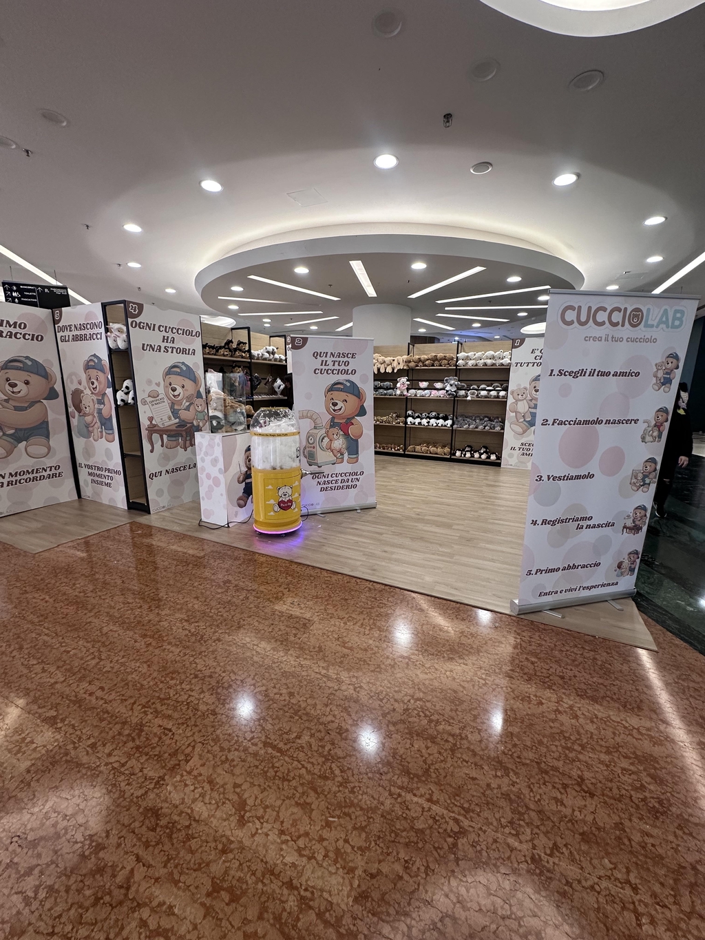 Allestimento Cucciolab in centro commerciale