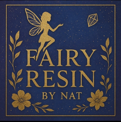 Créatrice artisanale d’objets en résine époxy ✨️
Chaque pièce est unique et réalisée à la main: bijoux, objets de décoration et accessoires, souvent inspirés de la nature et du monde féerique.
Toutes les créations sont fabriquées artisanalement dans mon atelier en France, avec passion et soin du détail.
Créations possibles sur demande avec un délai de 3-4 semaines
