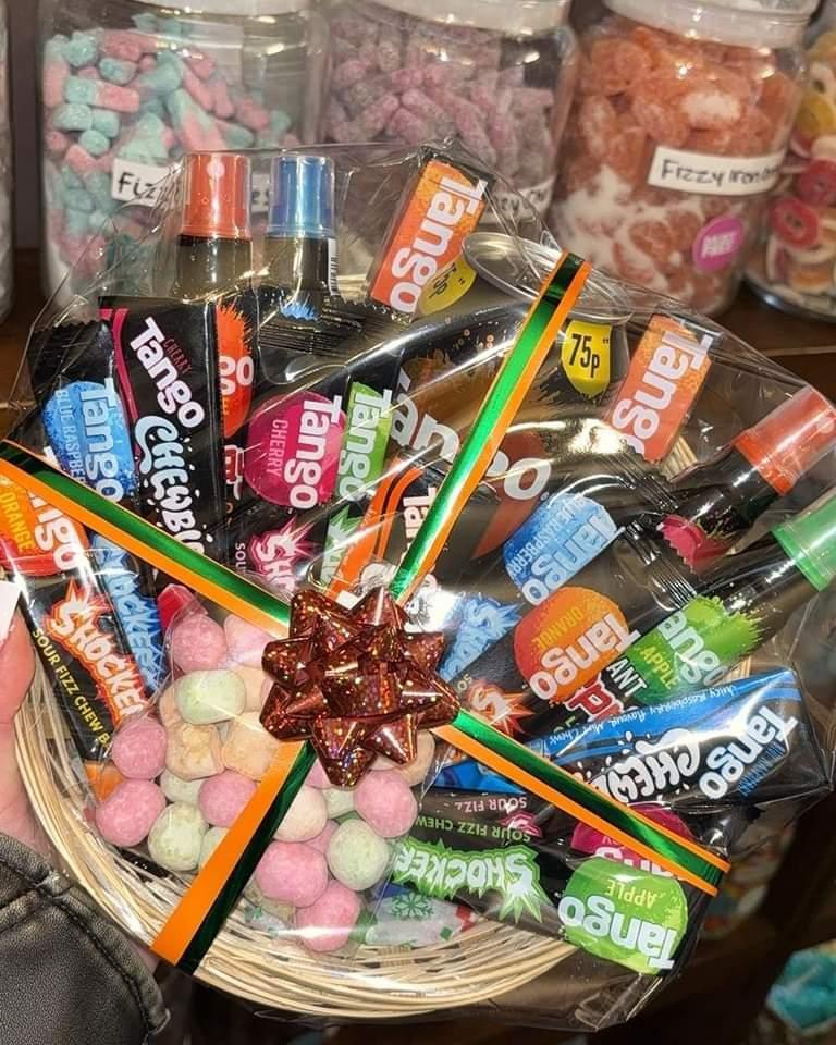 Hamper , jars what will you choose ?