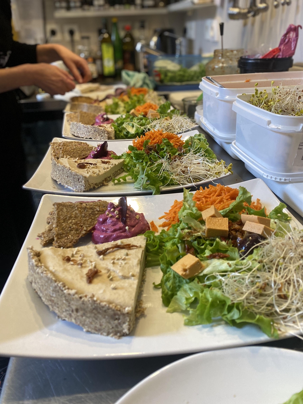 Nouvelle quiche crue aux confits tomate/oignon
