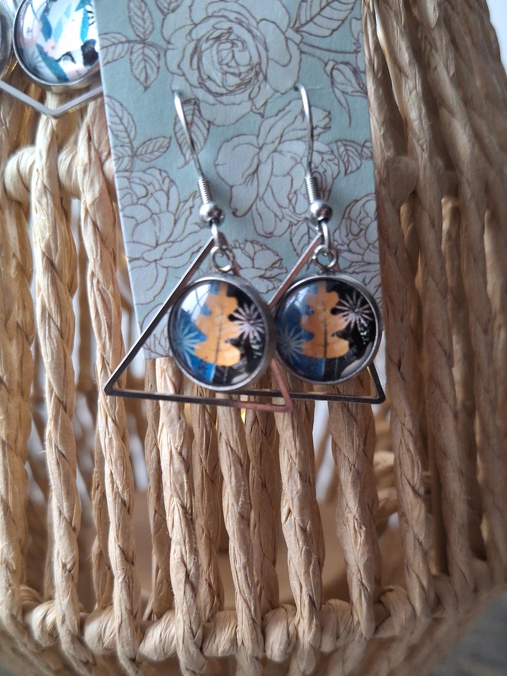 Cabochons en pendentifs aux multiples formes géométriques