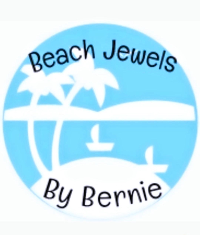 I Am a Self Thought Artist & Jewelery Maker